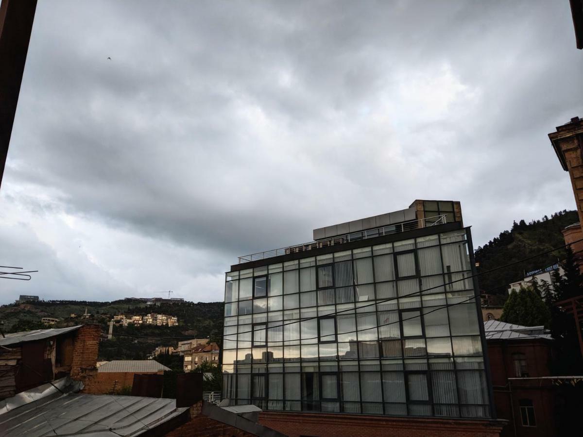 Diwan Hostel Tbilisi Buitenkant foto